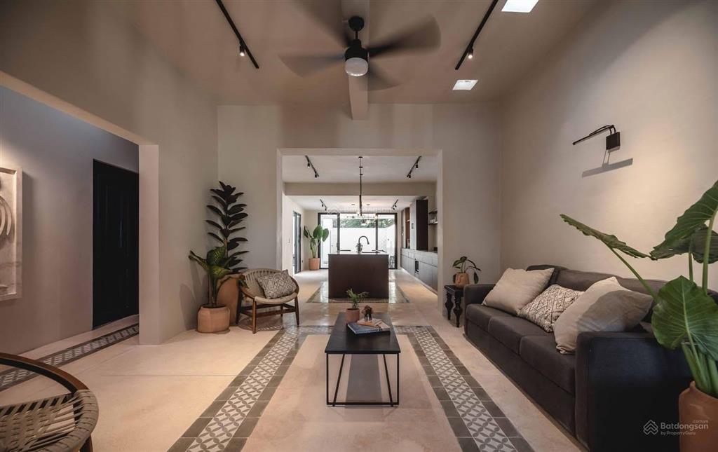 Bán nhà hẻm xe hơi cộng hòa, phường 4 tân bình (5x19m) 4 tầng chỉ 14 tỷ