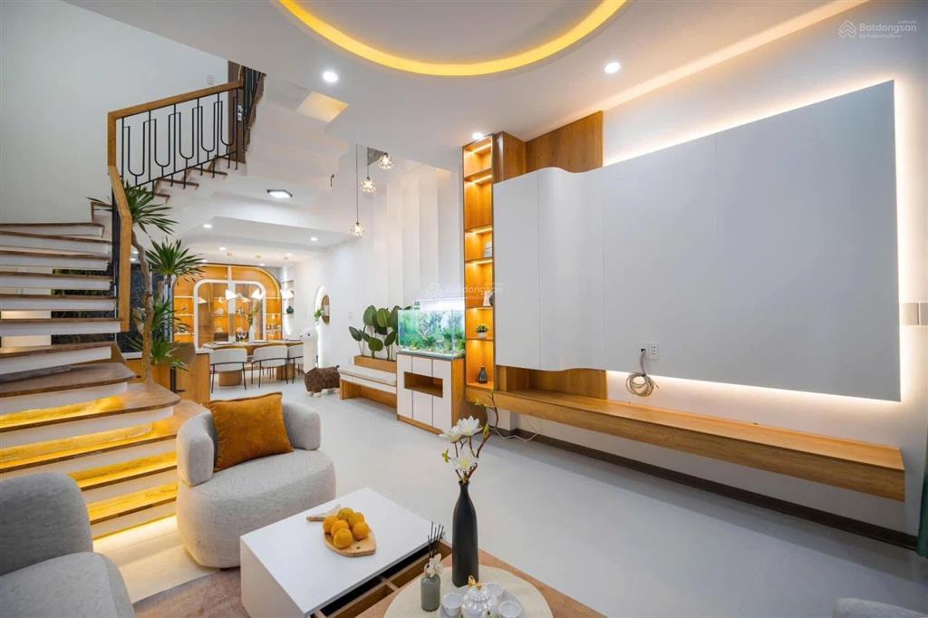 Bán nhà hẻm văn chung, phường 13, tân bình (5*14) 4pn chỉ 8,1 tỷ