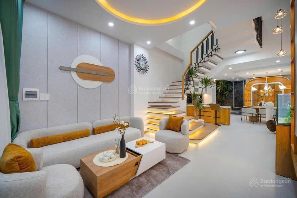 Bán nhà hẻm văn chung, phường 13, tân bình (5*14) 4pn chỉ 8,1 tỷ