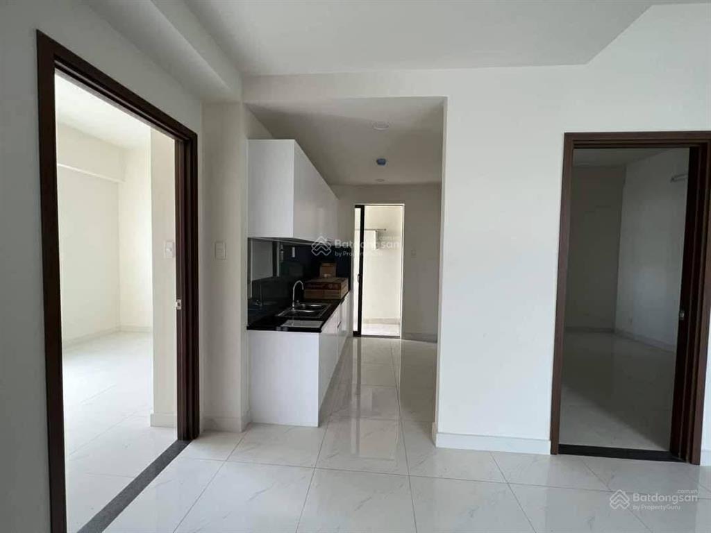 Bán ch green river q8, giá 3 tỷ 830, dt 80m2, view đẹp, nội thất cơ bản