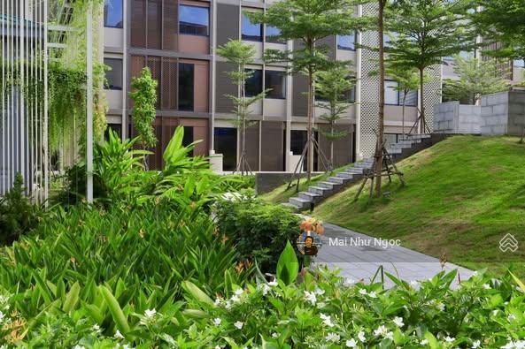 Bán ch masteri grand view giá 15 tỷ vnd dt 210 m2, hàng hiếm có sân vườn riêng 56m2