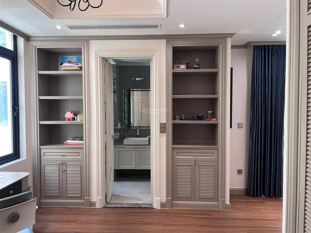 Cho thuê biệt thự vinhomes bason full nội thất dtsd 548m2 giá 10.000 usd