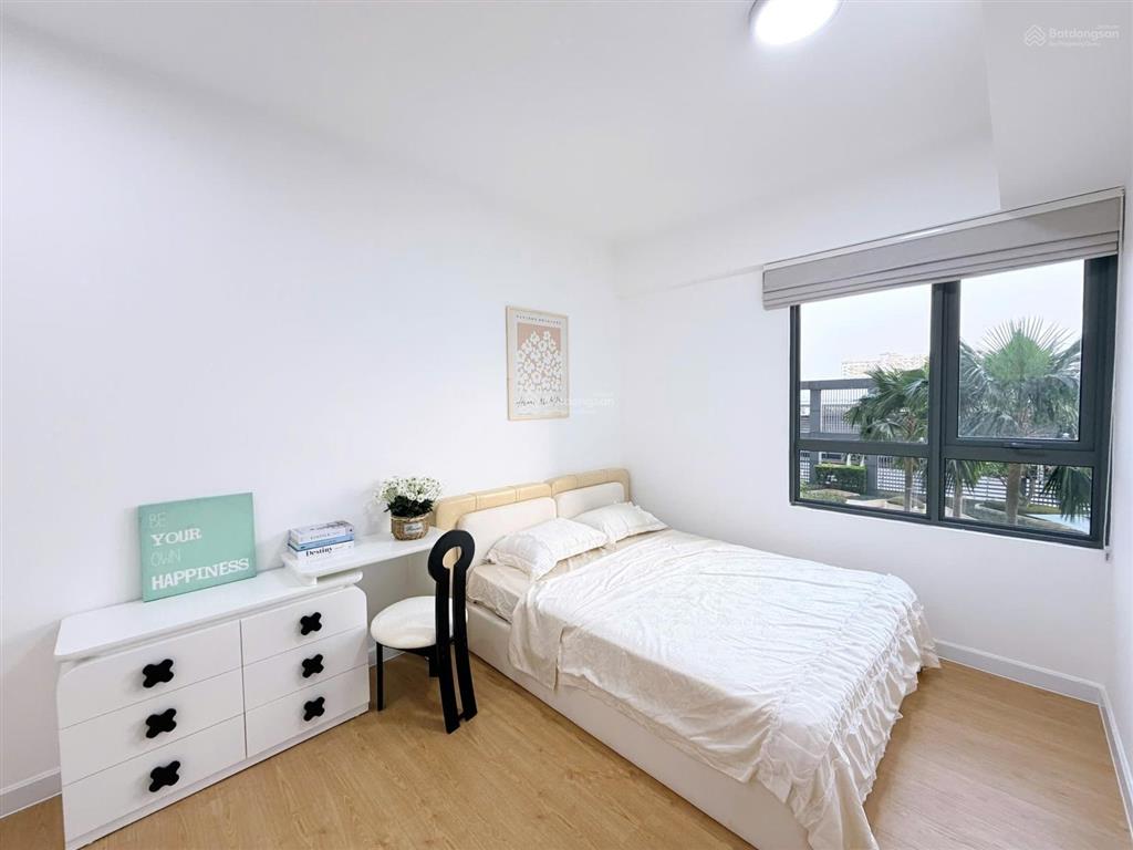 Chính chủ cần tiền bán căn 2pn view sông sg