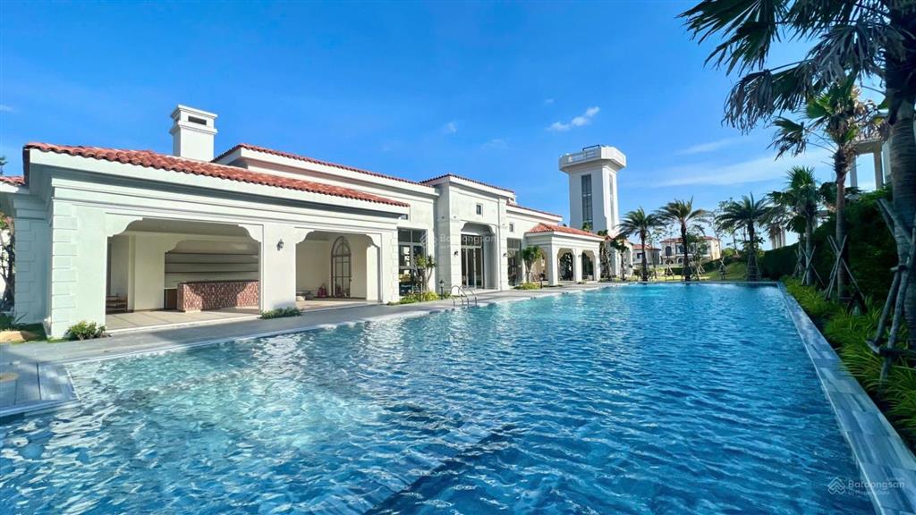 Cần bán gấp cắt lỗ 1,6 tỷ biệt thự đơn lập view bồ bơi, tropicana novaworld hồ tràm giá 8,9 tỷ