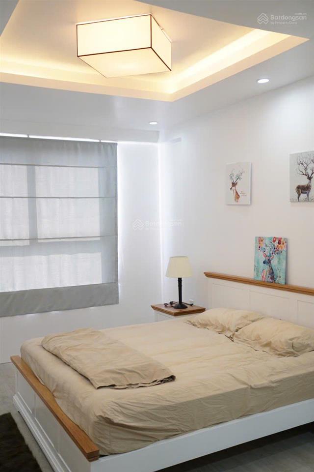 Cần bán căn hộ kingston 2pn, tầng cao, view thoáng, sổ hồng giá 7,99 tỷ full nội thất