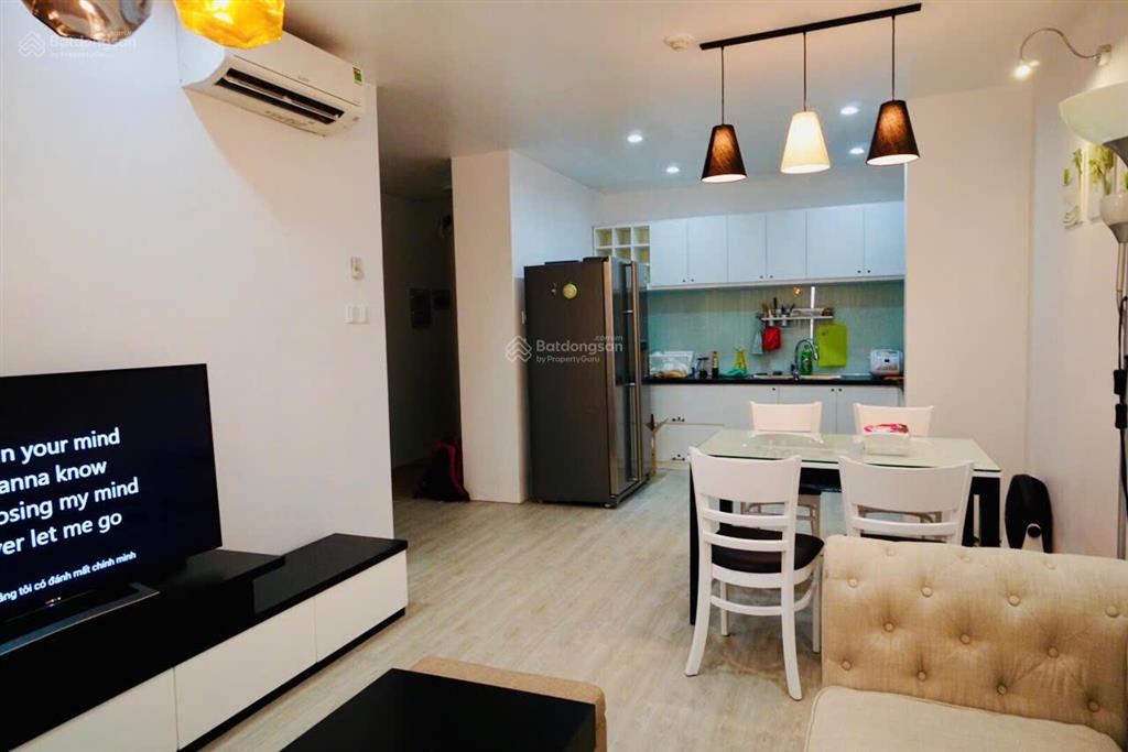 Cần cho thuê căn hộ 2pn, 2wc tầng cao view thoáng, full nội thất 19tr/tháng