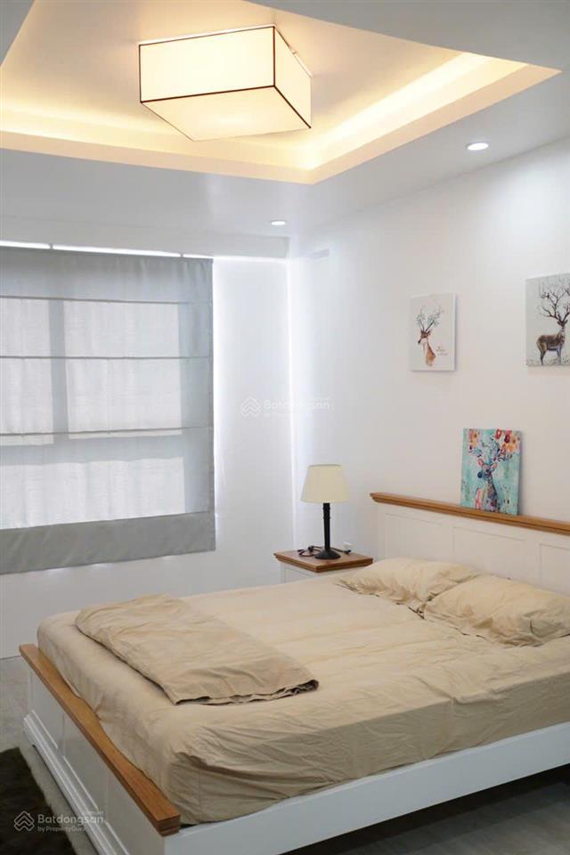 Cần cho thuê căn hộ 2pn, 2wc tầng cao view thoáng, full nội thất 19tr/tháng