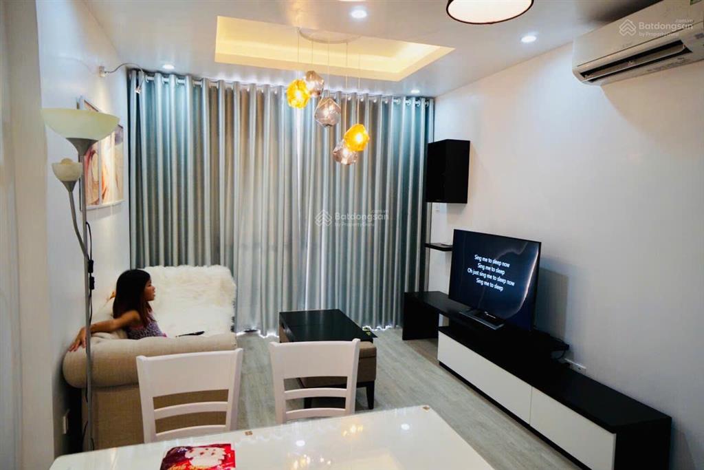 Cần cho thuê căn hộ 2pn, 2wc tầng cao view thoáng, full nội thất 19tr/tháng