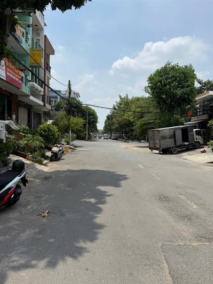 Cần bán gấp nhà 3 lầu bình phú, q6, khu nhà cao tầng, dân cư sầm uất, đường nhựa 14m thông