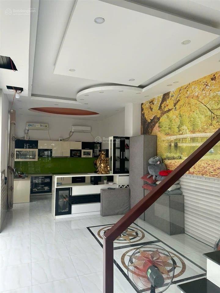 Bán nhà góc 2 mt đường bình thành, bình tân. dt 4,2m x 16m.