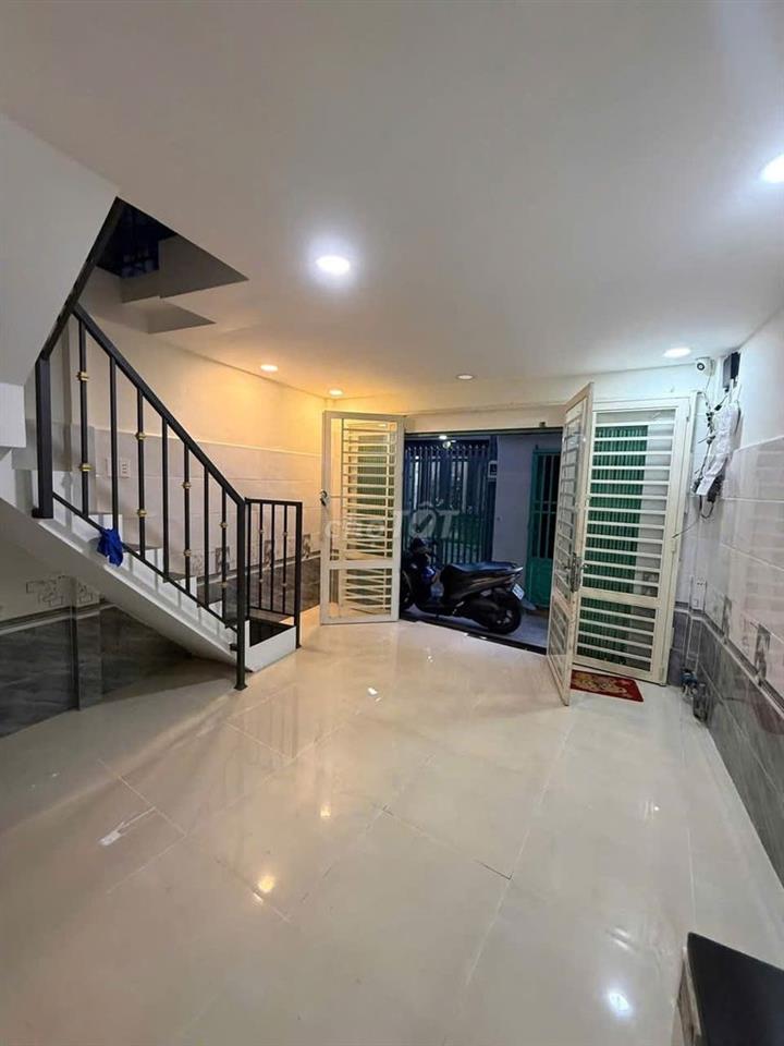 Bán nhà hẻm Hồng Bàng, 22m2, 1 lầu, nhà mới, 2.68 tỷ