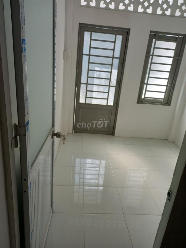 Bán nhà hẻm 3m Phạm Phú Thứ, 28m2, 1 lầu giá chỉ 2.8 tỷ!