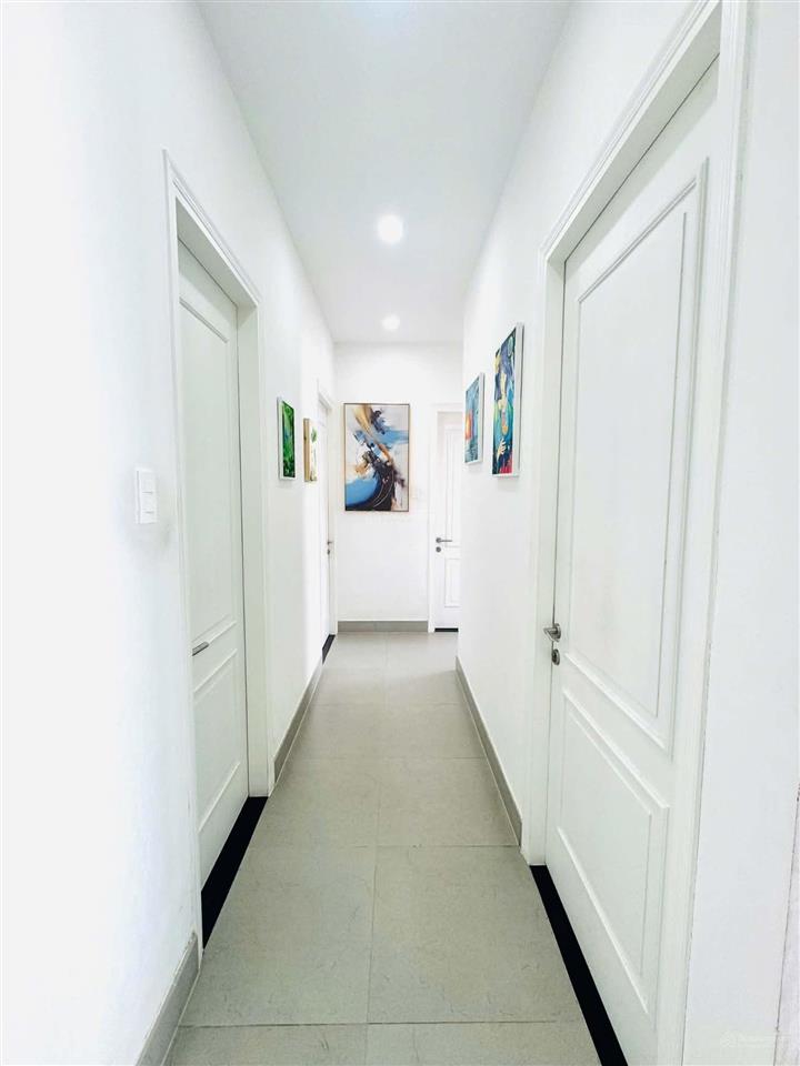 Cần bán nhanh căn hộ wilton 3 pn, 93 m2 căn góc 2 ban công, giá 8,4 tỷ,  0908 871 *** ms mai lan