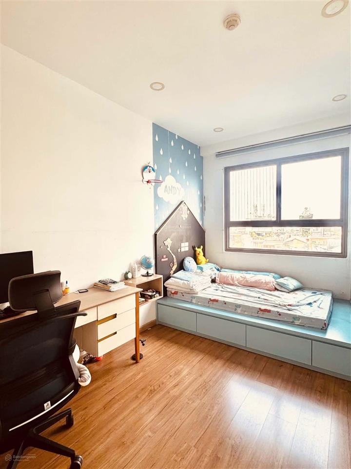 Cần bán nhanh căn hộ wilton 3 pn, 93 m2 căn góc 2 ban công, giá 8,4 tỷ,  0908 871 *** ms mai lan