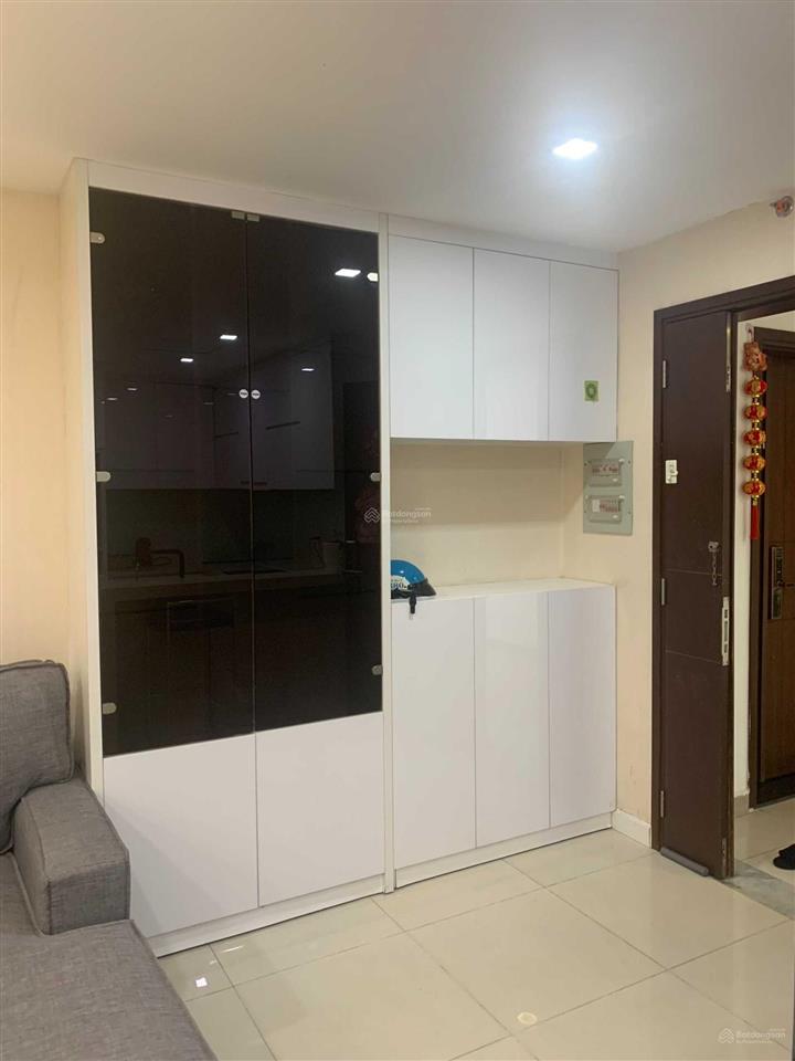 Cần cho thuê căn hộ 3pn  2wc 0909 920 ***