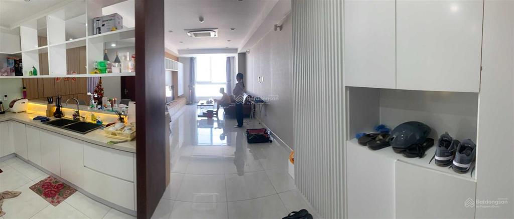 Cần cho thuê căn hộ 3pn  2wc 0909 920 ***