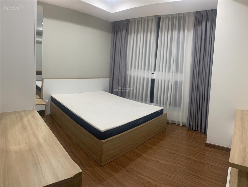 Cần cho thuê căn hộ 3pn 2wc nhà mới 0909 920 ***