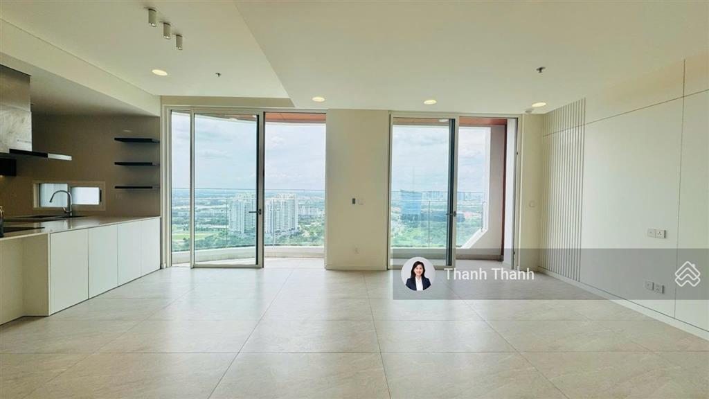 Cho thuê 4pn, 202m2, nội thất cơ bản, zeit river