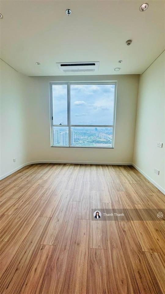 Cho thuê 4pn, 202m2, nội thất cơ bản, zeit river