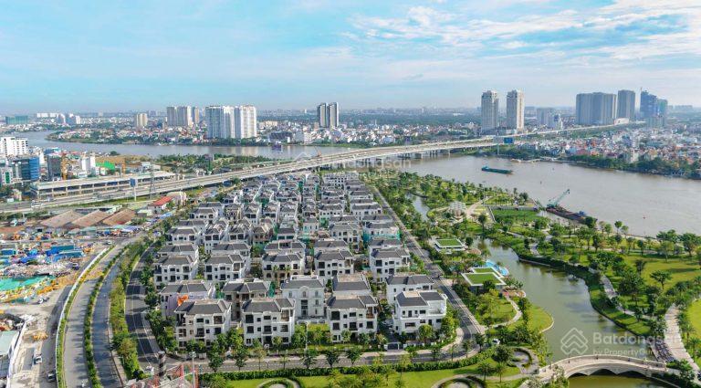 Bán biệt thự vinhomes central park, 200 tỷ, 275m2, 4pn, 5wc, 3 tầng, hướng đông nam