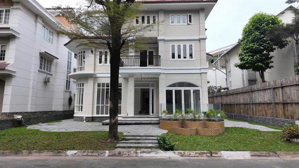 Sở hữu biệt thự lan anh village quận 2  khu vip ven sông  có bến du thuyền, sổ hồng riêng!