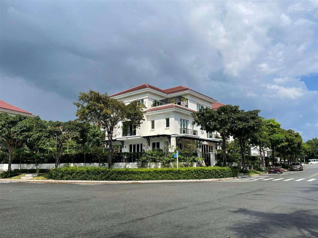 Bán biệt thự tại sala đại quang minh, 470 tỷ, 550m2 căn villa góc 2 mặt tiền, full nội thất