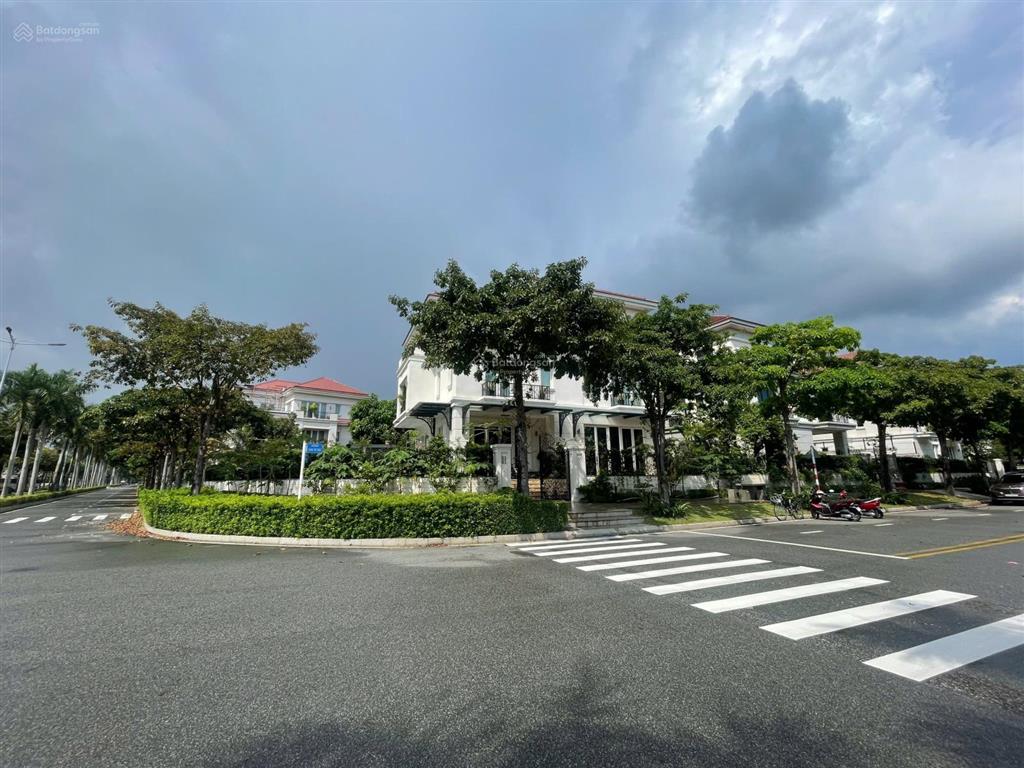 Bán biệt thự tại sala đại quang minh, 470 tỷ, 550m2 căn villa góc 2 mặt tiền, full nội thất
