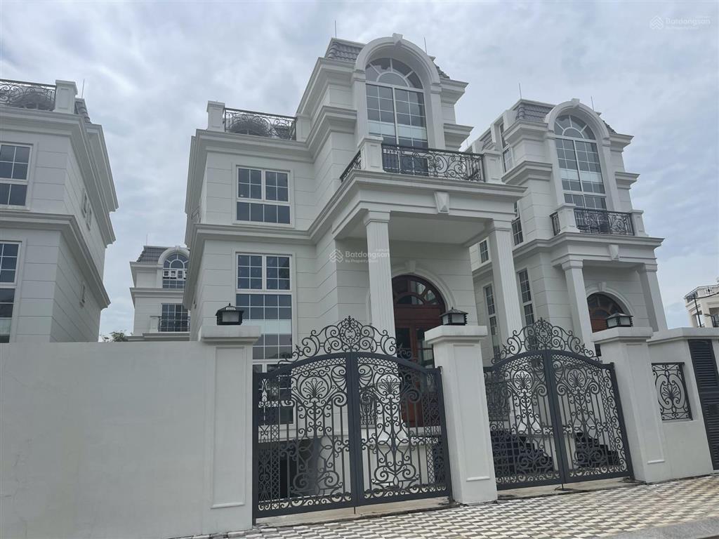 Bán biệt thự king crown village, 90 tỷ, 276m2, 4pn, 4wc tại nguyễn văn hưởng, thảo điền, q2, hcm
