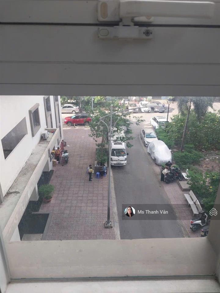 Chủ bán rẻ ko mua mua ở đâu nữa summer square q6 65m2 có ban cong6m giá 3.2tỳ à 0938 295 *** nhận nha