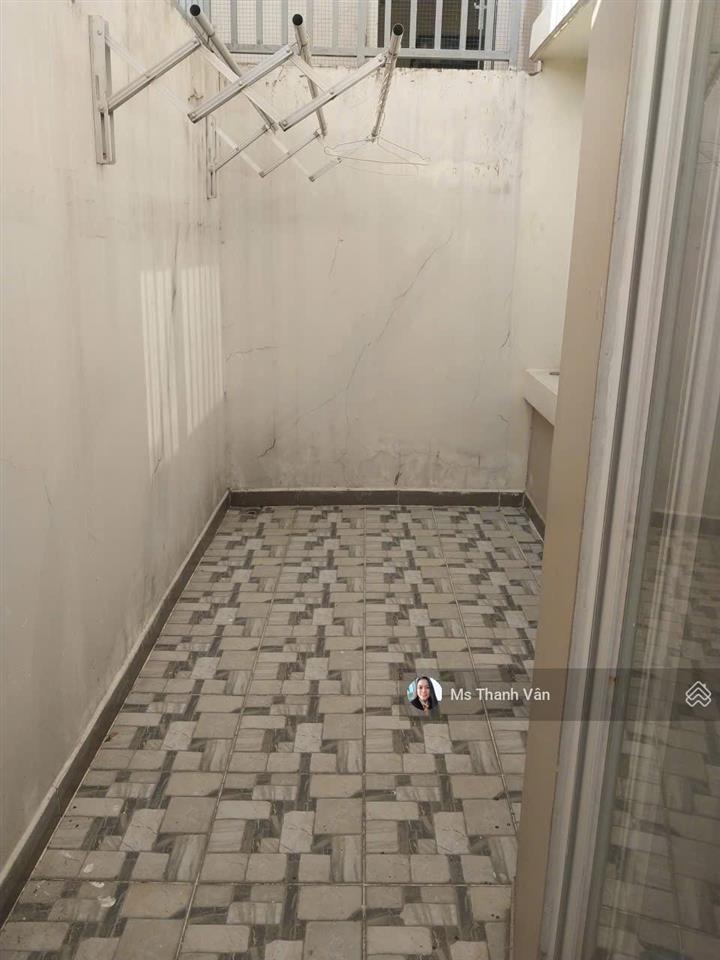 Chủ bán rẻ ko mua mua ở đâu nữa summer square q6 65m2 có ban cong6m giá 3.2tỳ à 0938 295 *** nhận nha