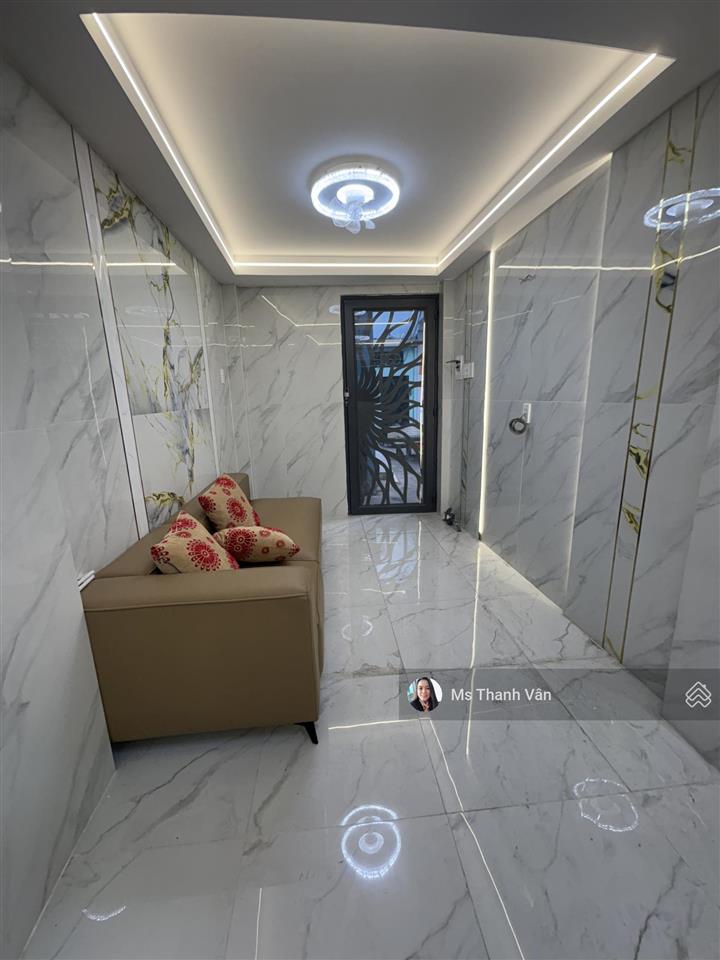 Chủ nhà 321 phạm văn chí giảm 5tỷ950 ngay chợ lớn dt tổng gần 180m2 có 4 lầu 5pn nhà mới 0938 295 ***