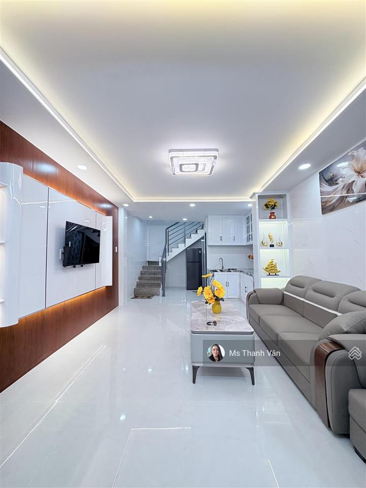 Chính chủ bán nàh lạc long quân trung tâm q 11 đầm sen 1 trêt 1 lầu 2pn 2wc giá 3ty ***