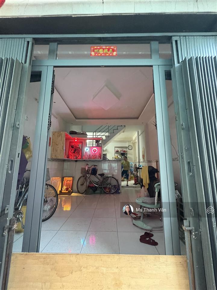 Chính chủ bán gấp nhà 231 bình tiên q6 dt đất 41m2 1 lầu nhà nở hậu sổ riêng 0938 295 *** nhận ở liên