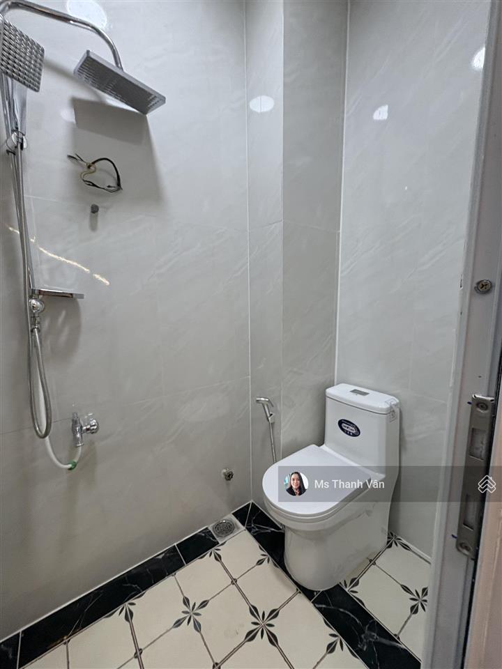Chính chủ bán 5x15m phạm văn chí có 5 lầu hxh đẹp sạch 5pn5wc sổ sẵn 5tỷ95 ngay ca q6  0938 295 ***
