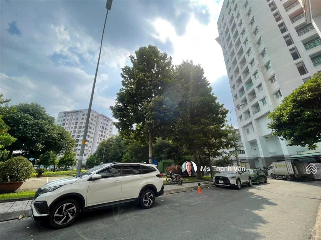 Chính chủ bán chung cư phú thọ có sổ hồng 3ty820 rẻ khu nhà mới sạch ở liền ko hổ trợ vay bán