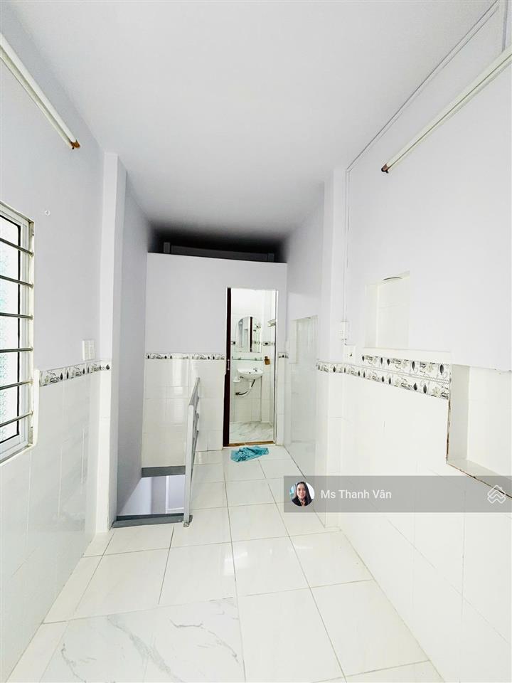 Nhà riêng p.7,q.6, zá 1,75 tỷ,10m2+1 lầu 15m2,bancong, giá thật nhà thật nếu chê thì mua c/cưshr