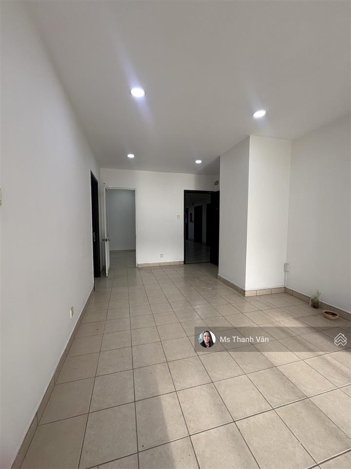 Chủ bán 100m2 giá3.700 sổ hồng lầucao đẹp có ban cong chung cư an phú hậu giang rẻ nhất khu 36tr/m2