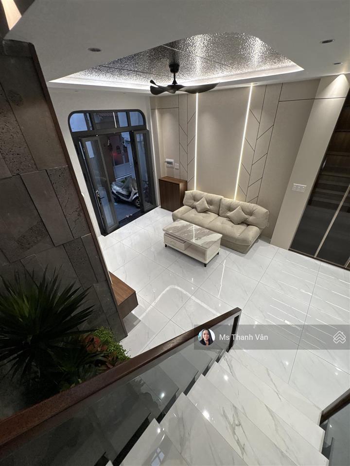 Chính chủ bán nhà sân rộng phạm văn chí 6ty750 nhà đẹp kiểu châu âu ở liền sổ hồng riêng 0938 295 ***