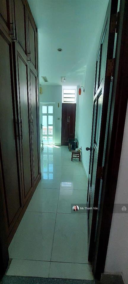 Chủ cho thuê 17 triệu toà nhà văn phòng q6 1 trệt 5 lầu ngang 4x16m cách 2 căn ra mt phạm văn chí