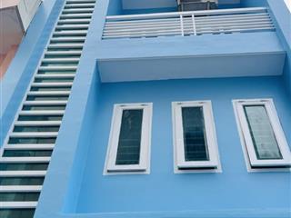 Chủ cho thuê 17 triệu toà nhà văn phòng q6 1 trệt 5 lầu ngang 4x16m cách 2 căn ra mt phạm văn chí