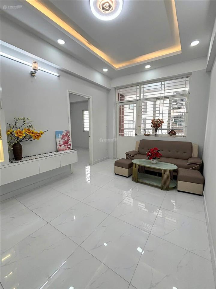 Bán căn góc chung cư phú thọ q11 dt 65m2 giá rẻ 3 tỷ 750 sổ trao tay nhà mới sạch ở liền 0938 295 ***