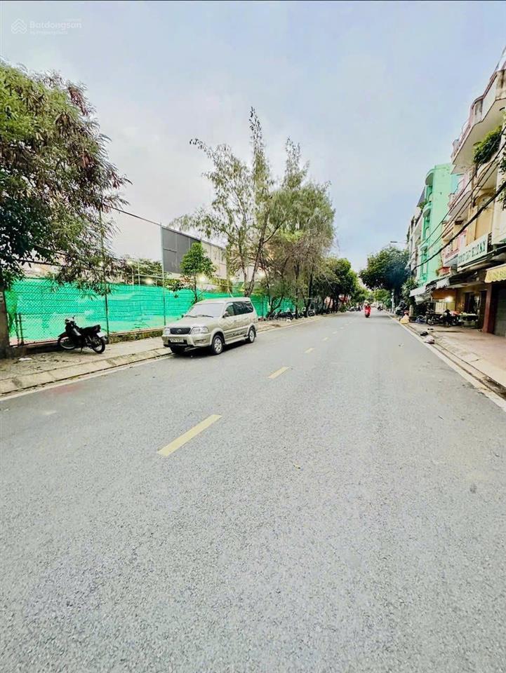 Nhà mặt tiền kinh doanh bình phú cho thuê tt q6 4x18.5m giá 13tỷ200 có shr khu dân trí 0938 295 ***