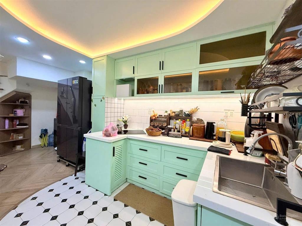 Bán gấp nhà đường xô viết nghệ tĩnh p.21 bình thạnh, căn góc cuối hẻm dtsd 72m2 full nt giá 5.99 tỷ