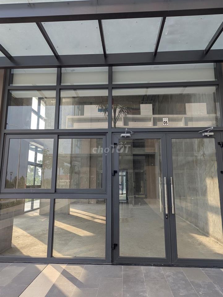 Shophouse 70m2 Q2, GÓC 3 hướng cửa, vị trí VIP trả góp lãi 0% hết 2030