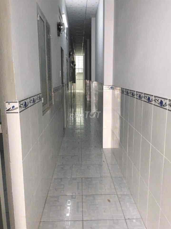 bán nhà 1 trệt 1 lầu có sẵn 10 phòng trọ