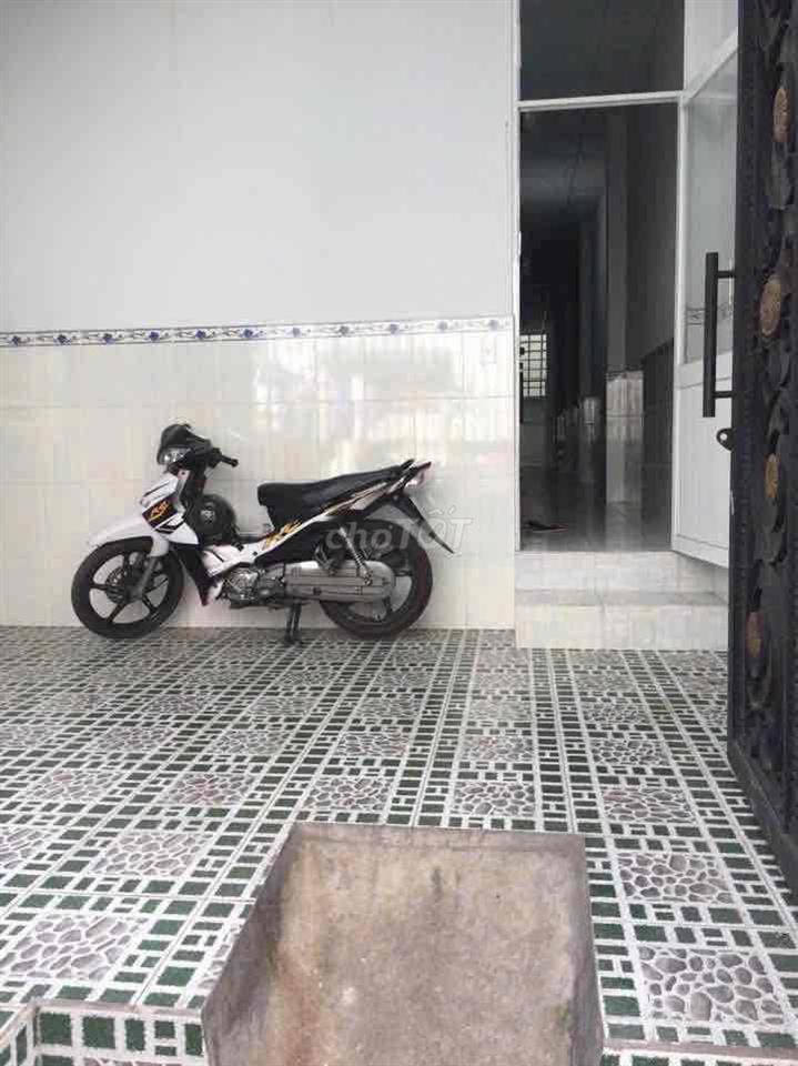 bán nhà 1 trệt 1 lầu có sẵn 10 phòng trọ