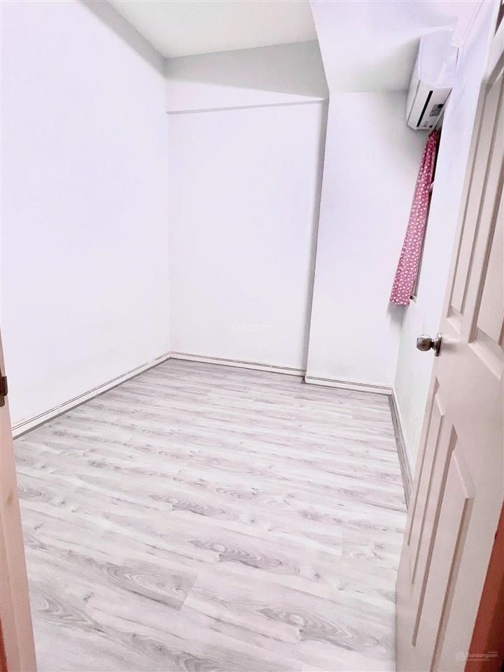 Bán gấp căn hộ hqc plaza 54m2 1tỷ5 nhà mới, ngay chợ bình điền q8, mt ng v linh. cách q1 chỉ 20p