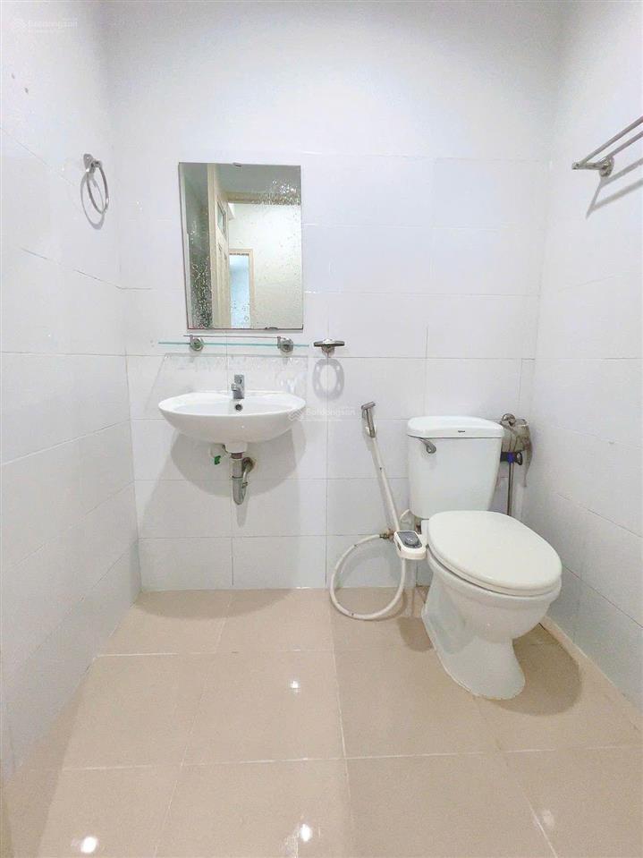 Bán gấp căn hộ hqc plaza 54m2 1tỷ5 nhà mới, ngay chợ bình điền q8, mt ng v linh. cách q1 chỉ 20p