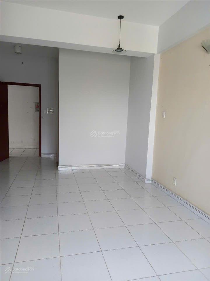Bán gấp căn hộ hqc plaza sổ hồng 62m2, 2pn ngay chợ bình điền q8, mt nguyễn văn linh.