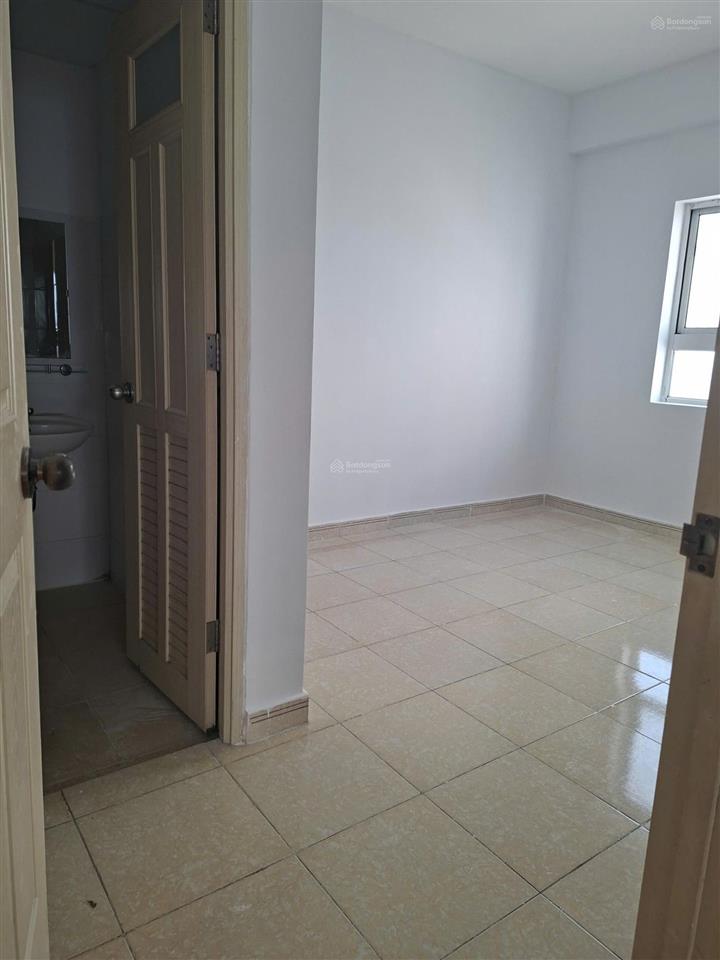 Bán căn hộ 69m2, góc 1ty4 2pn, c/c hqc plaza cách q1 chỉ 25p. ngay chợ bình điền q8. sổ lâu dài